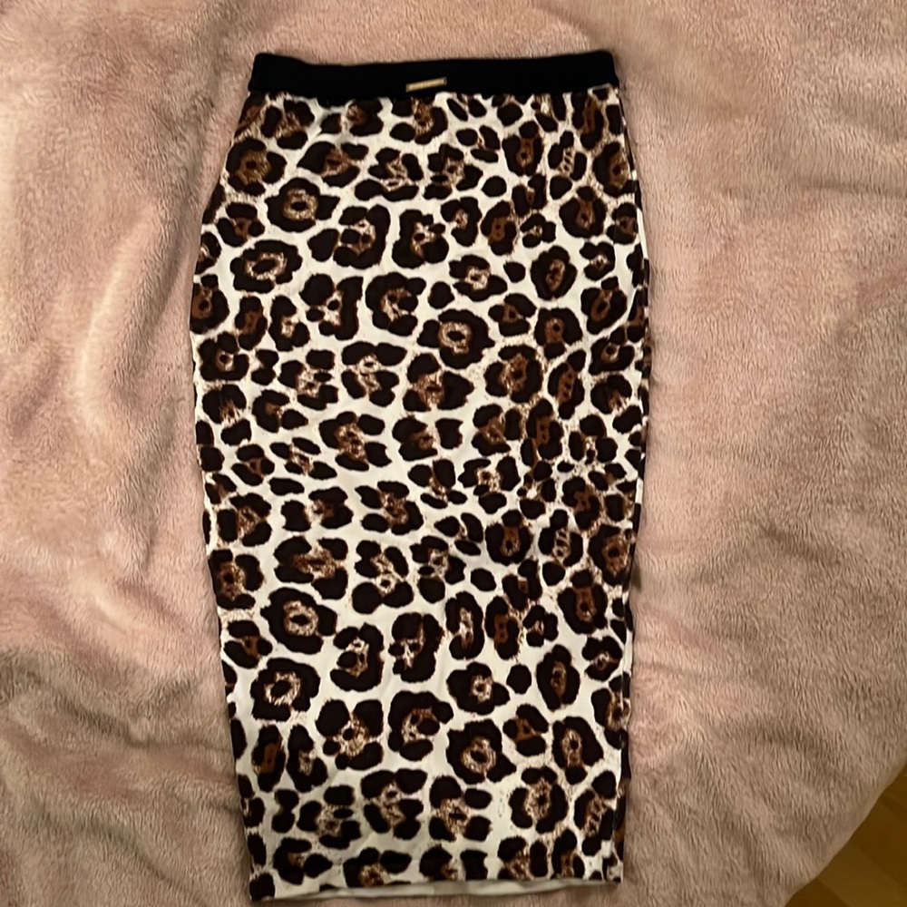 Ccs small Michael Kors leopard fitted skirt